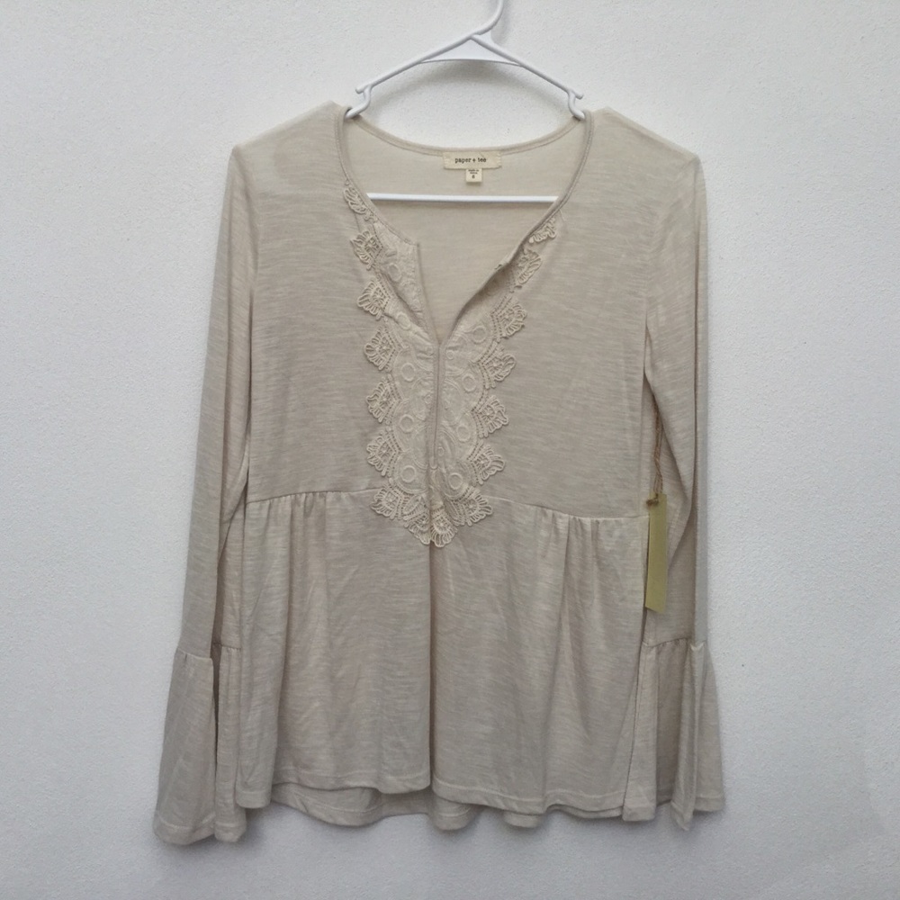 NWT Paper and Tee Ivory Bell Sleeve Lightweight Long Sleeve Top Size S